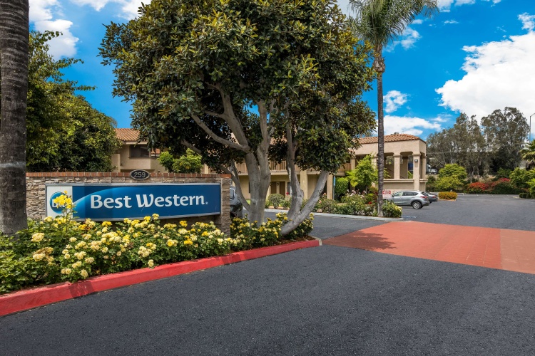 Best Western Diamond Bar Hotel & Suites photo 19