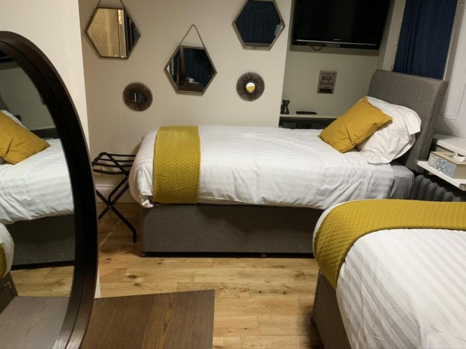 Standard Twin room
