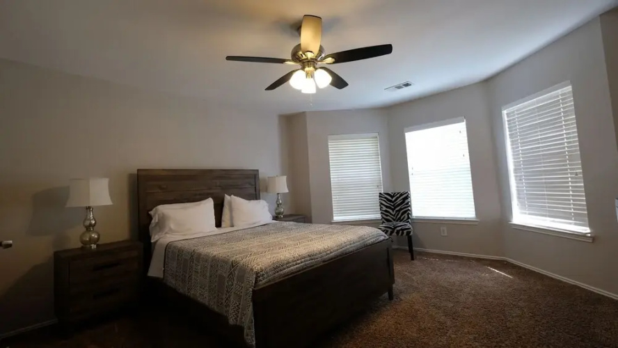 6Bdrm 3.5Bath 10Beds - GRAND TEXAS SIZED
