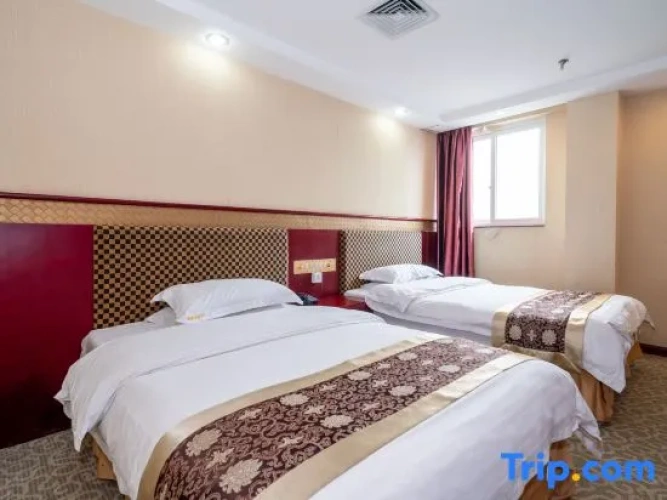 Business Quadruple Suite