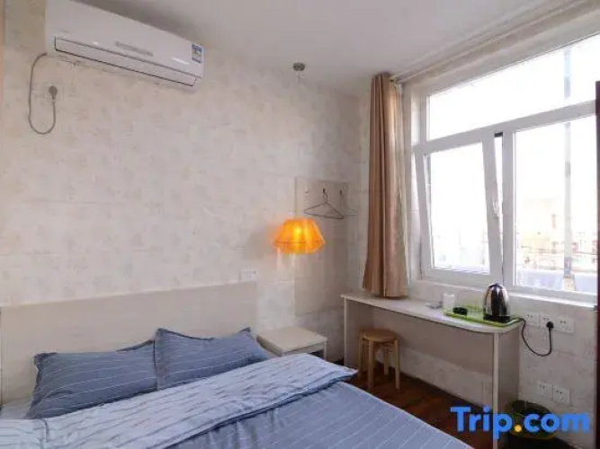 Yangzhong Yizhou Hotel