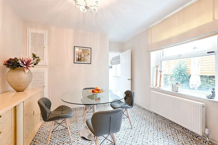 Willows-Cardiff Guest House