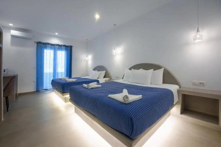 Deluxe Quadruple room