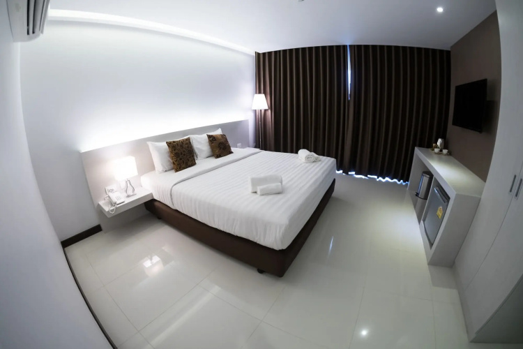 Chaisaeng Villa Hotel