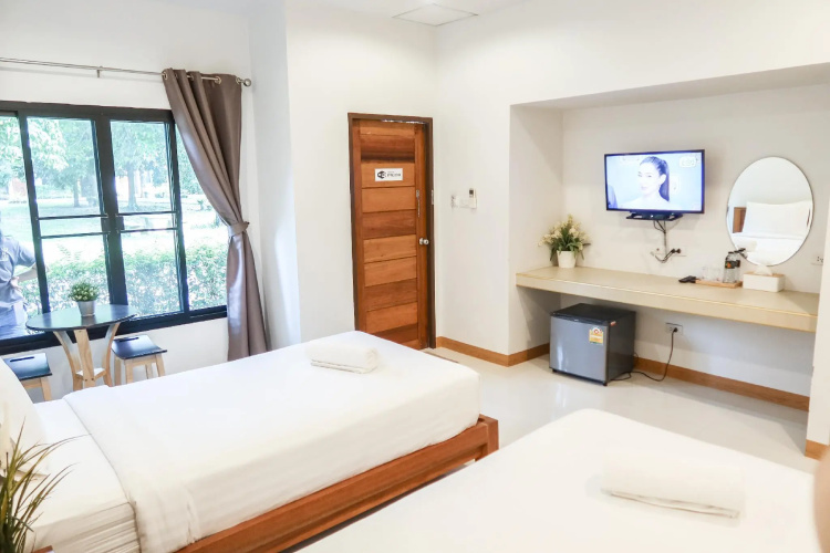 Baan Klang Suan Resort