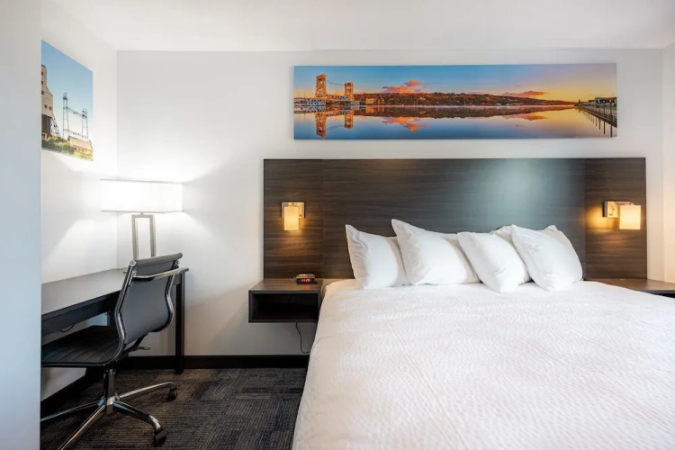 Deluxe Double Suite