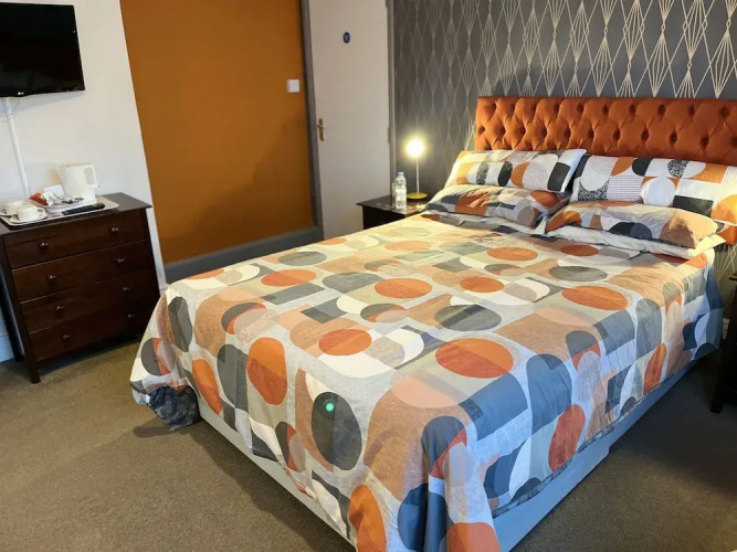 Captain Howey Hotel