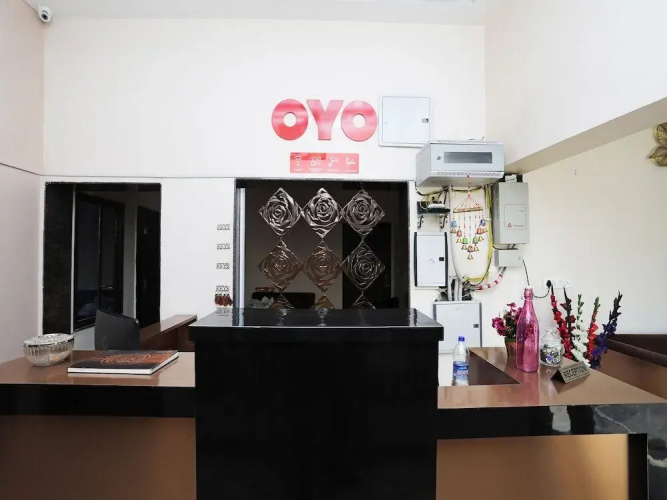 OYO 26612 Phoenix Inn