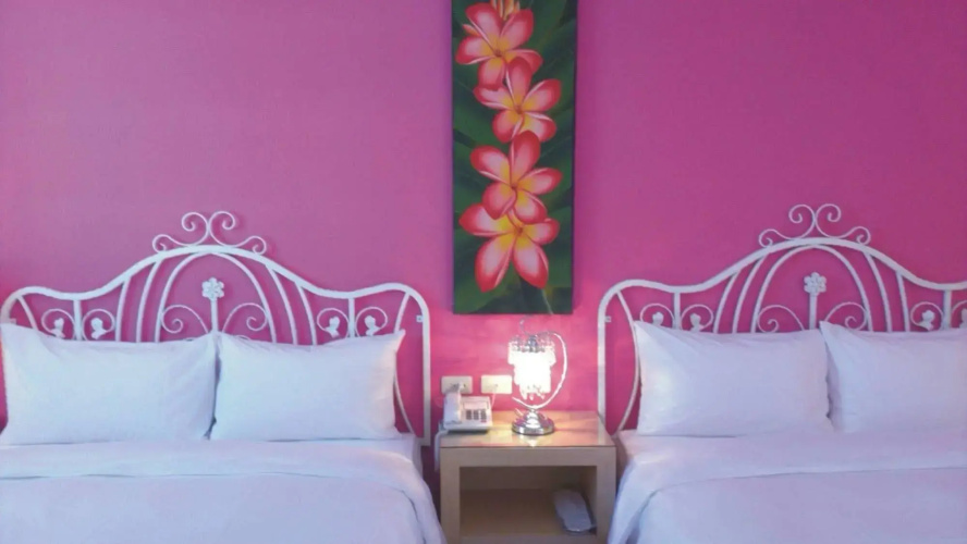 Summer Leisure Hostel