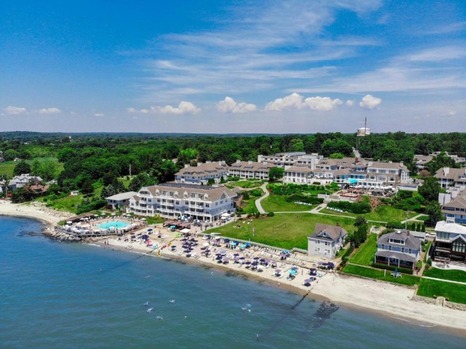 Water's Edge Resort & Spa photo 20