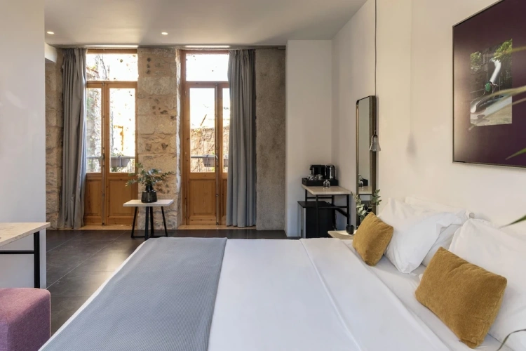 Suite with balcony