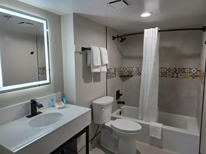 Border Plaza Hotel