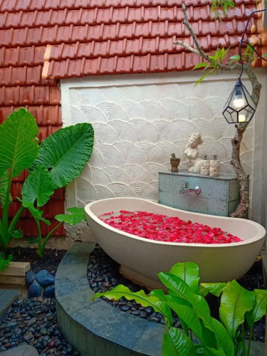 Kompyang Cottage