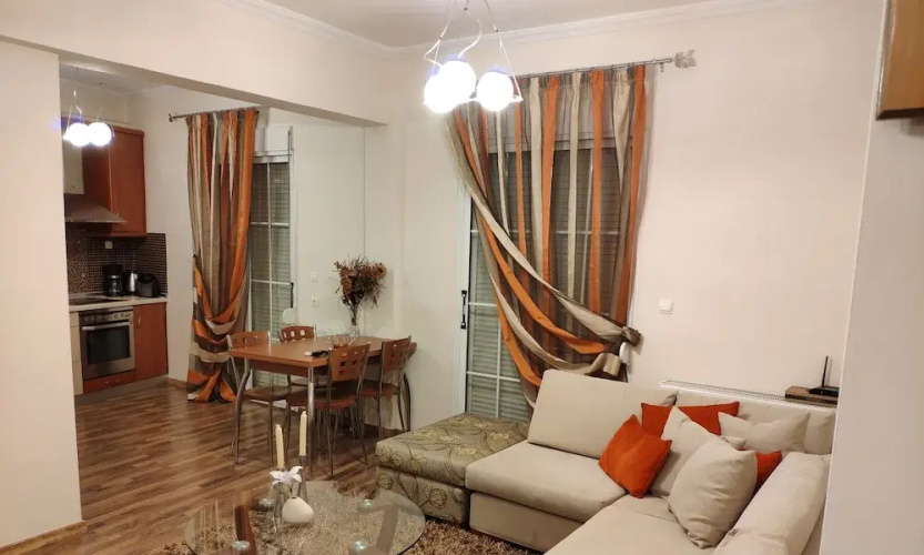 Travell Suite 11