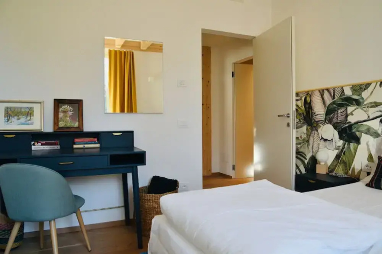 Nine Rooms Shared