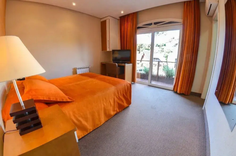 Hotel Canto Belo