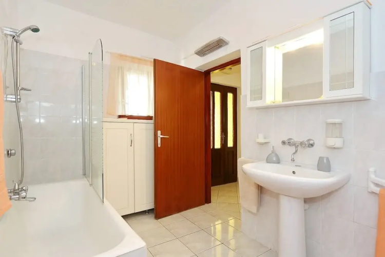Apartments Goran