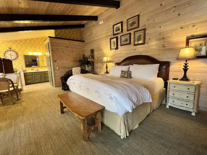 Suite with sunrise view