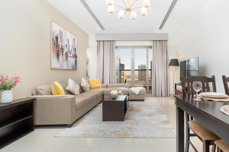 Whitesage - Elegant Apartment With Balcony in Downtown