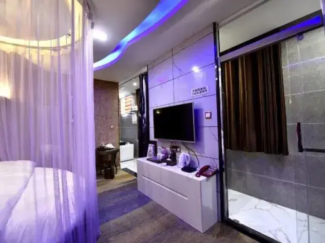 Nuomeng Hotel
