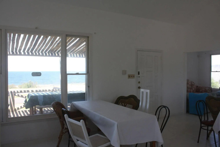 Mansa Beach Hostel