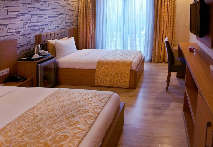 Paris Park Hotel