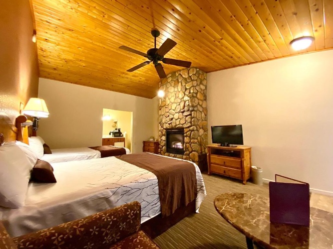 Deluxe Quadruple room