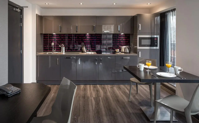 Roomzzz Nottingham City
