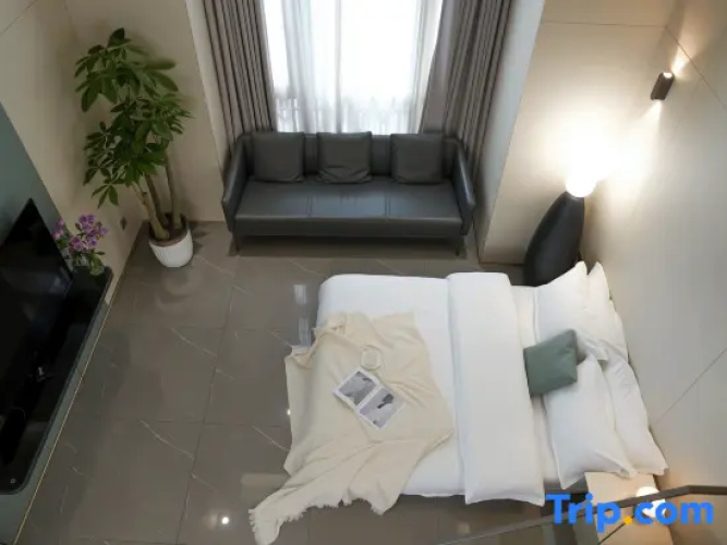 Executive Triple Duplex Suite