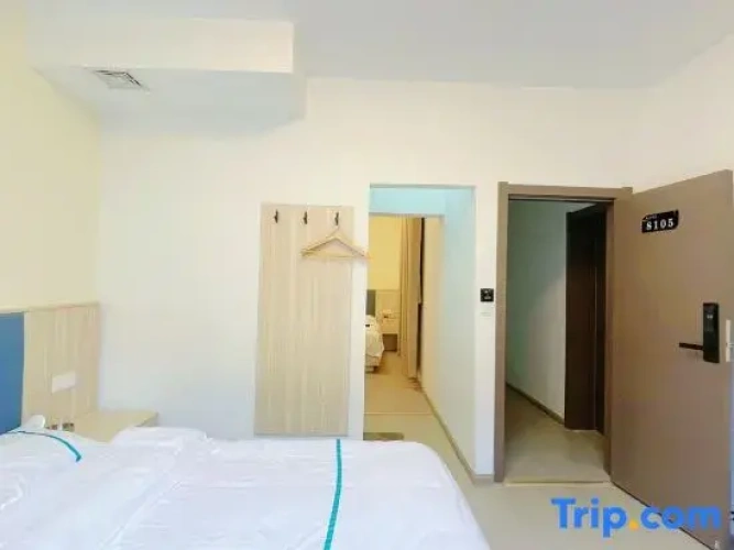 Deluxe Family Suite