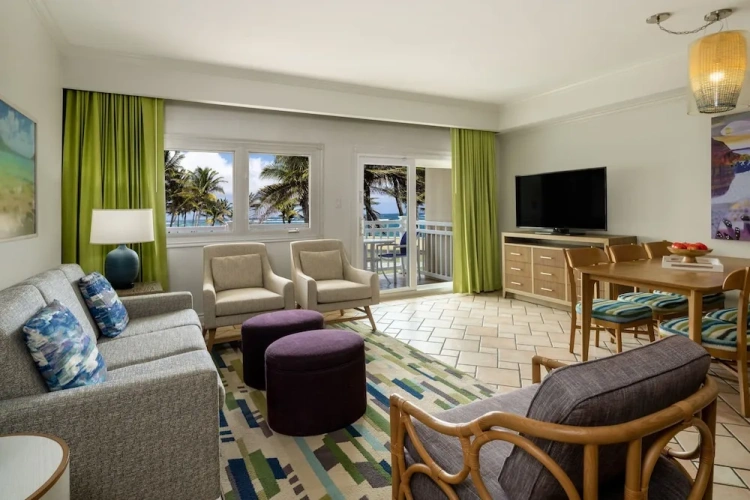 2 Bedrooms Villa with balcony
