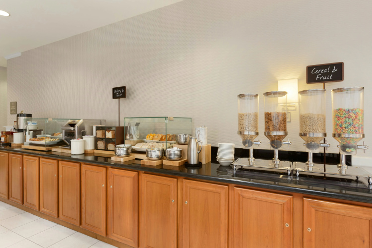 Embassy Suites by Hilton Newark Wilmington South photo 28