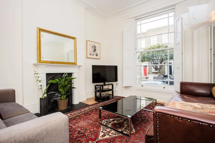 2 Bedroom Flat in Islington, Sleeps 6