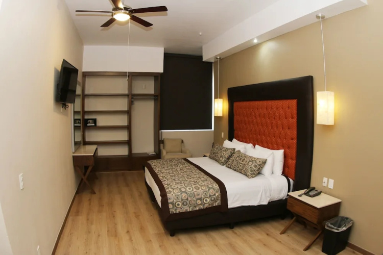 Centriplaza Hotel Suite & Spa