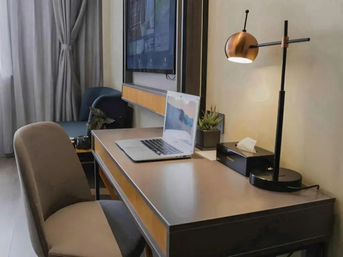 Home Inn Bund Center