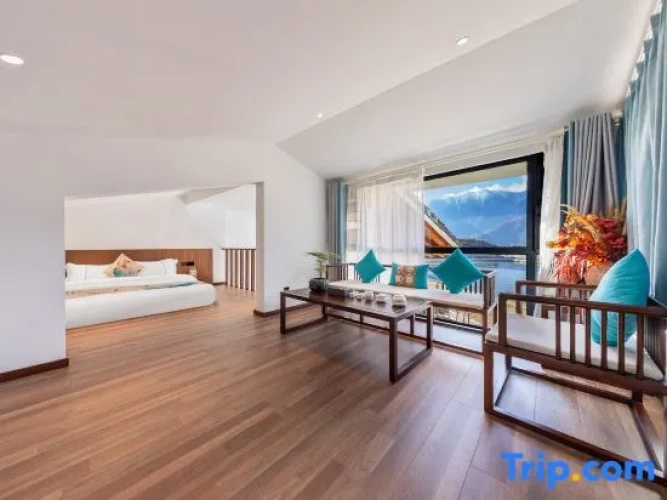 Family Duplex Suite with view