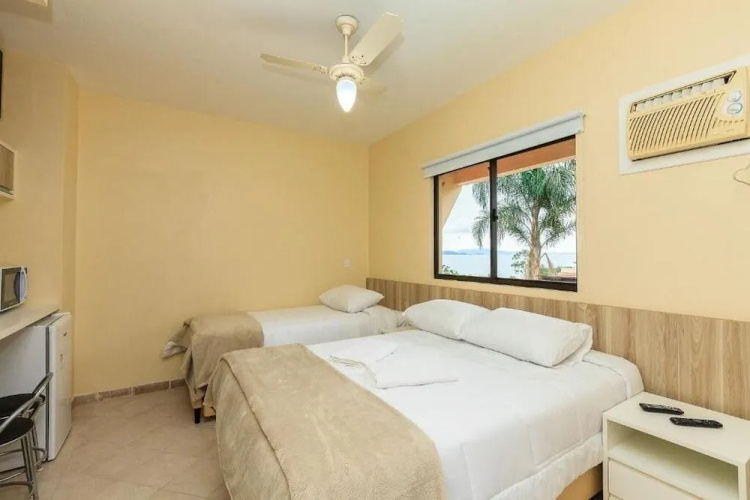 Letto Hotel Jurere Guest House