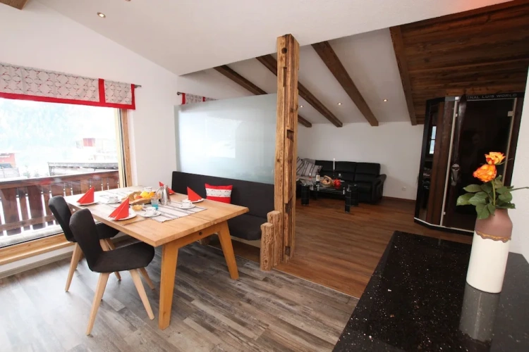 1 Bedroom Deluxe Apartment with mountain view