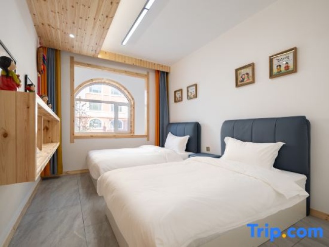 2 Bedrooms Suite