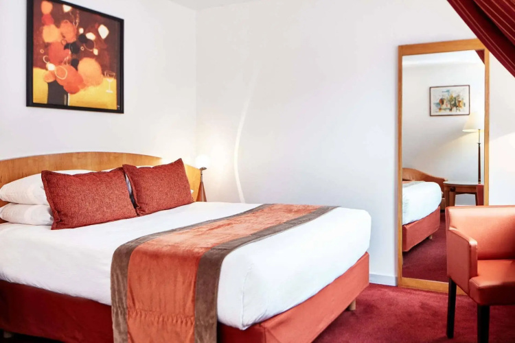 Opera Cadet Hotel