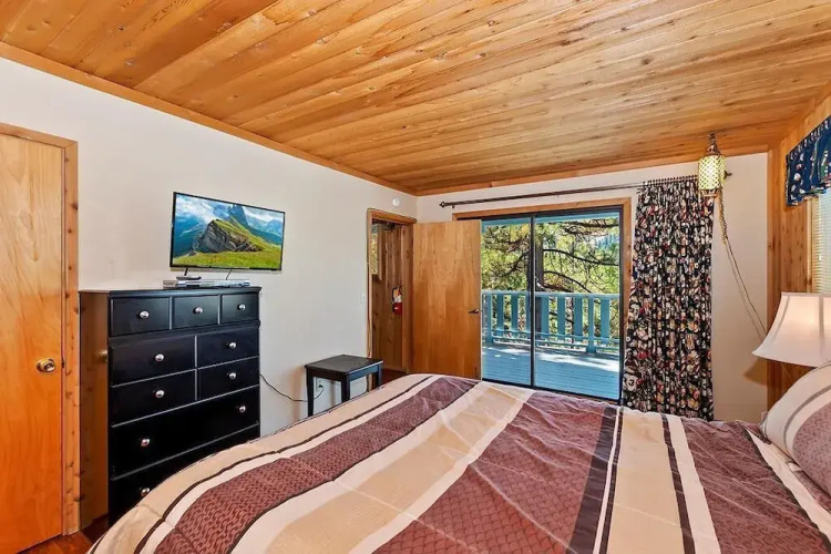 034 Menlo Suite Cabin