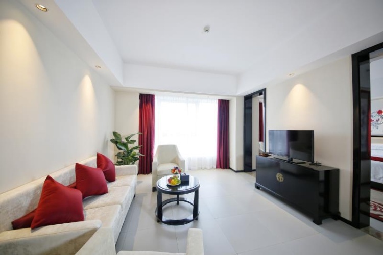 Deluxe Suite