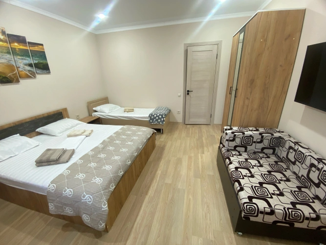 1 Bedroom Comfort room with balcony and with courtyard view