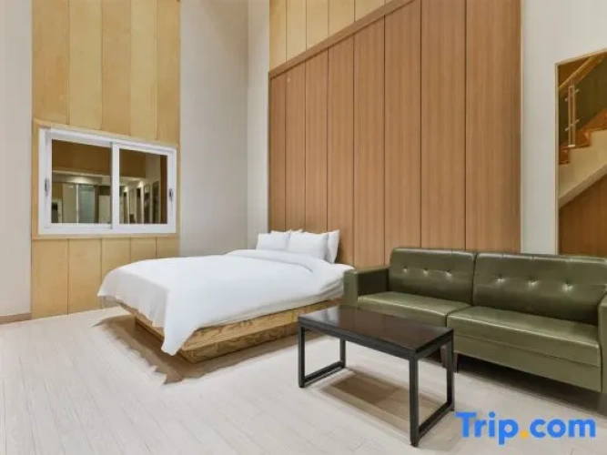 Standard Twin Family room