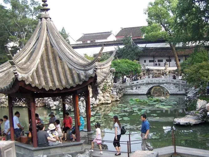 Suzhou Romantic LL House
