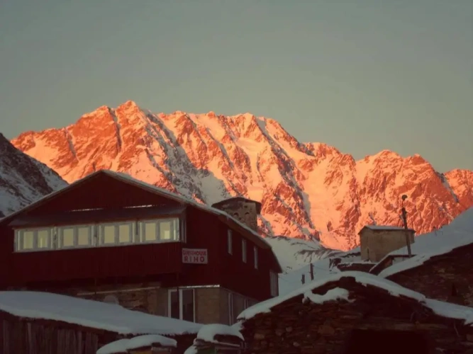 Standard Double room with mountain view
