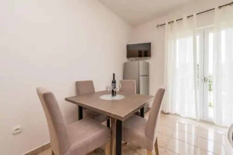 Apartments and Room Kasijan