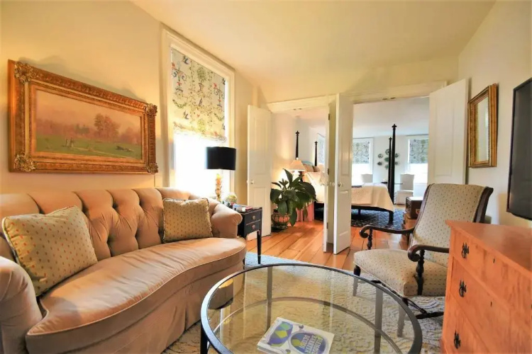 34 State Historic Luxury Suites