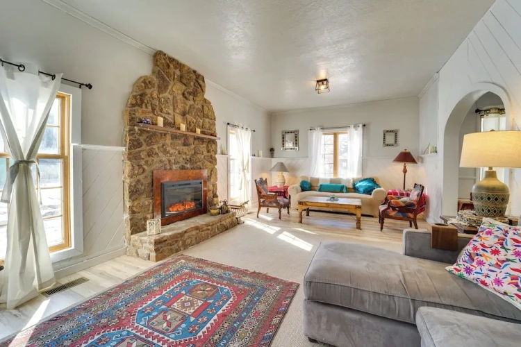 4 Bedrooms Cottage