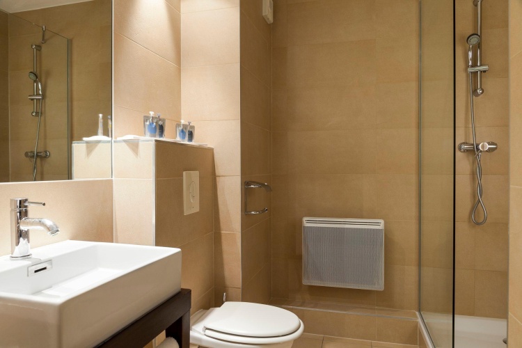 Standard Double room with city view